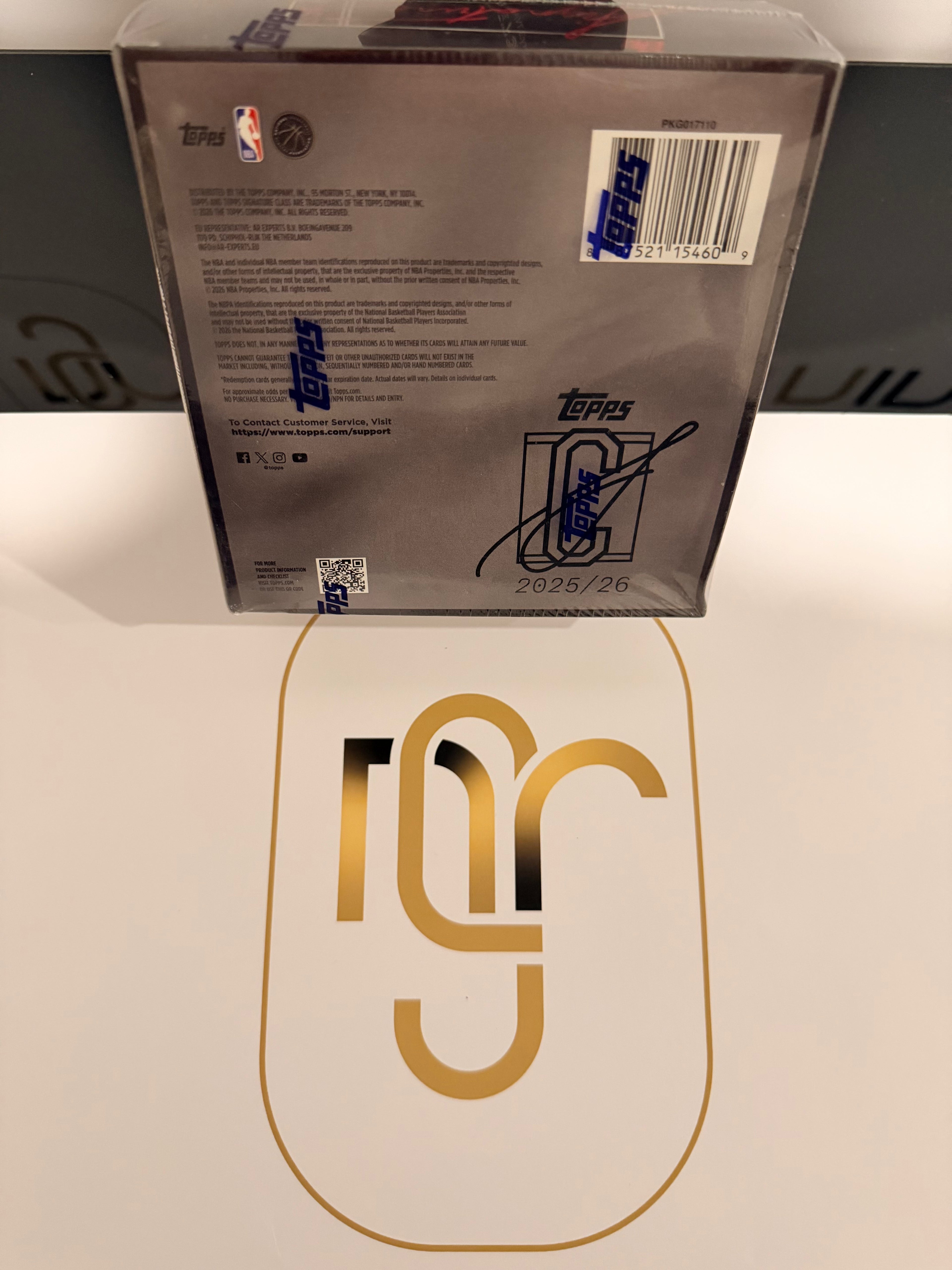 NBA Signature Mega box.HEIC NBA Signature Mega box back.HEIC