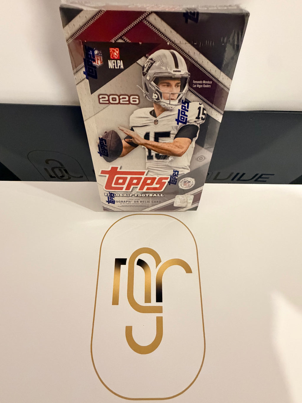 2026 Topps Flagship Football NFL – Hobby Box