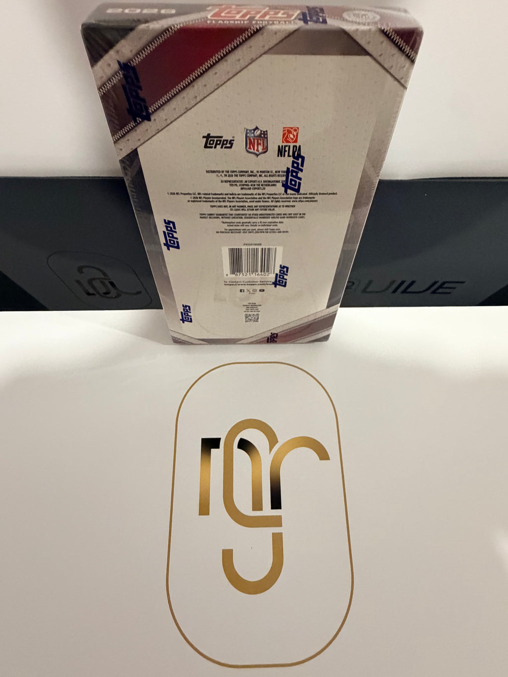 2026 Topps Flagship Football NFL – Hobby Box